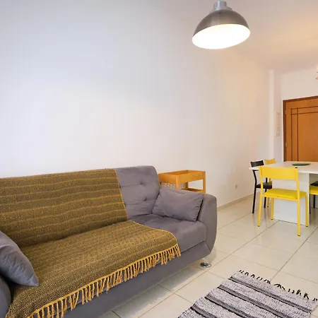600 metros da Orla Ubatuba Ar Varanda Gourmet-3